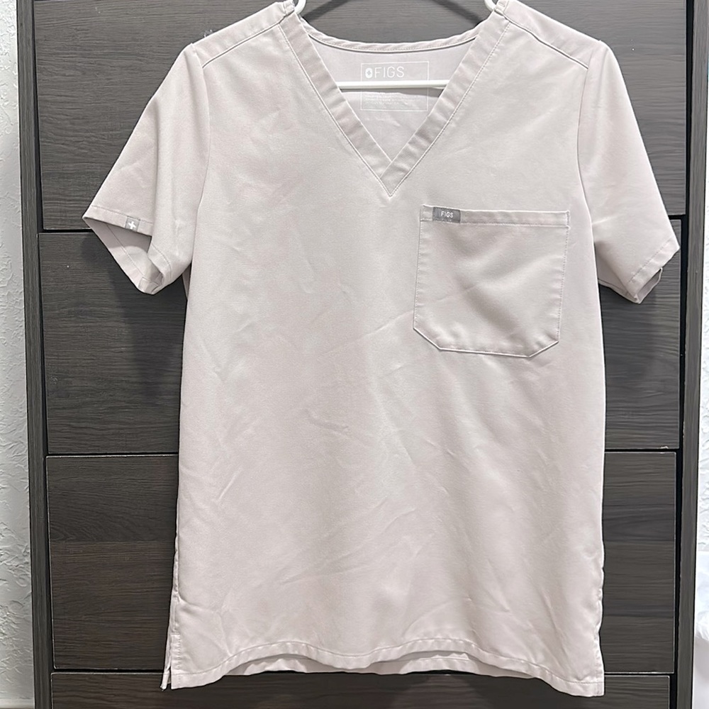 FIGS SCRUBS SIZE SMALL in CEMENT COLOR